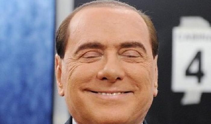 00C98D-NEWS_101787 Berlusconi insiste: non mi dimetto