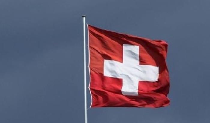 Tetto agli stipendi dei manager: la Svizzera dice no