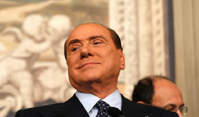 Berlusconi insiste: golpe contro di me