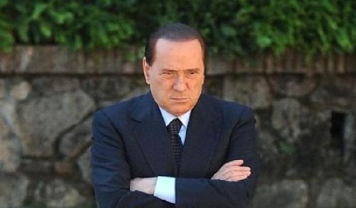 00CA13-NEWS_102056 Lo schiaffo del Cav, Forza Italia all'opposizione