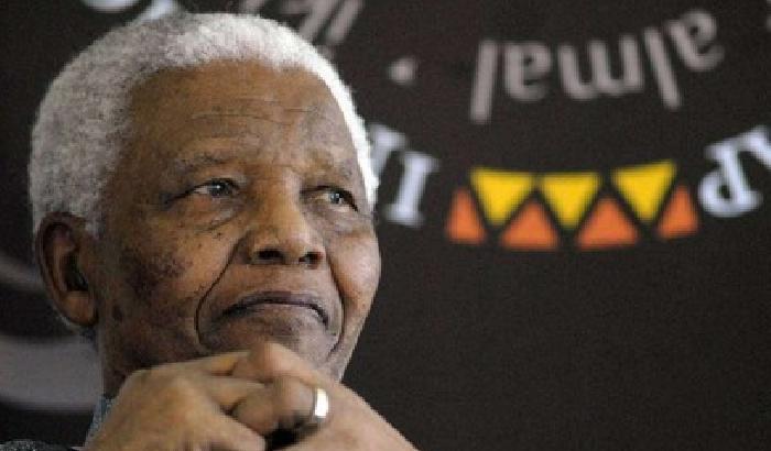 Mandela: i funerali solenni il 15 a Qunu