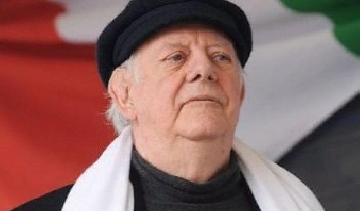 00CBDB-NEWS_103055 Fo: Grillo e il Cav sono diversi. Beppe è di sinistra