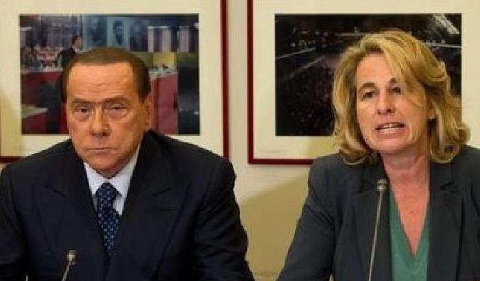 Berlusconi: finirò di leggere in galera il libro su Craxi
