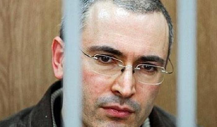 Russia, Khodorkovsky ha chiesto la grazia: sarà presto libero