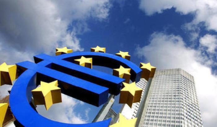 00CE06-NEWS_104451 Grillo accusa: lo spogliarello dell'Italia davanti all'Europa