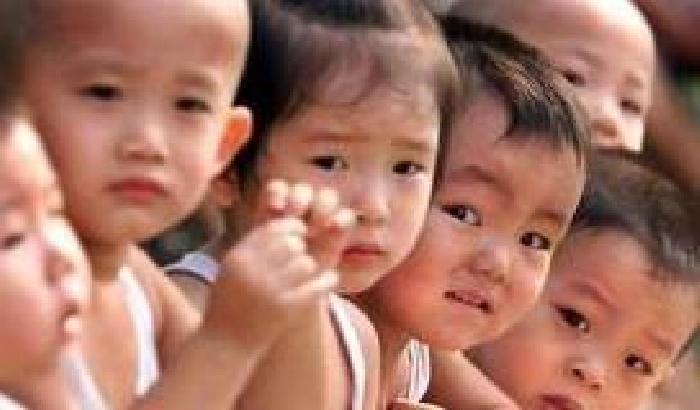 Ostetrica cinese rapiva e vendeva i neonati: carcere a vita