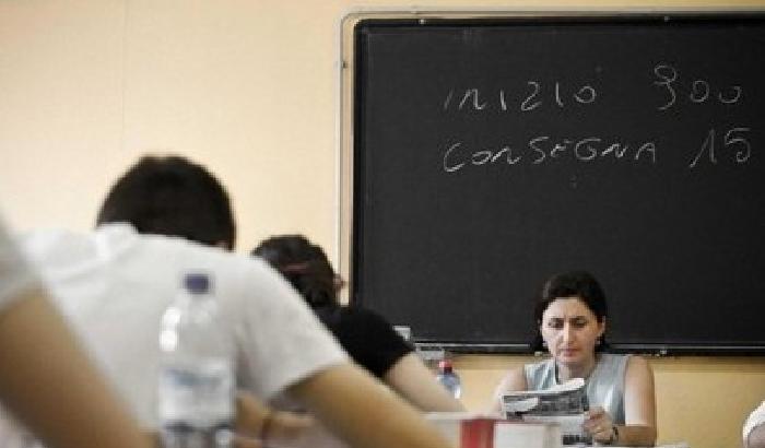 Scuola: luci e ombre sul rimborso di 150 euro al mese per i docenti
