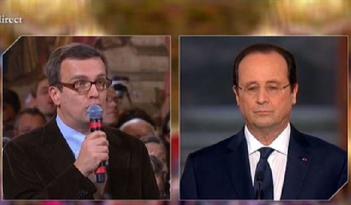 Hollande: caso privato, rispettate la mia privacy