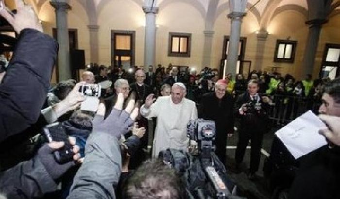 Il Papa: sono un uomo, anche io ho le mie sofferenze