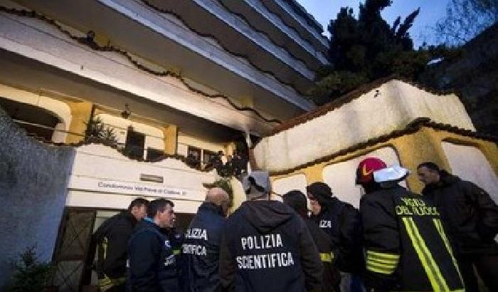 Roma, fiamme nel residence per stranieri: un morto e tre feriti