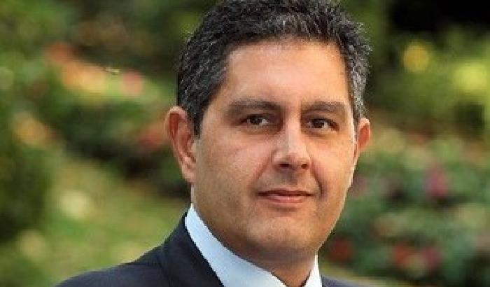 Toti (Fi): sì al governo di scopo con Renzi premier