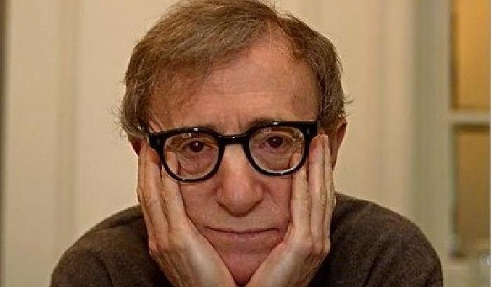 Woody Allen respinge le accuse: mai molestato Dylan