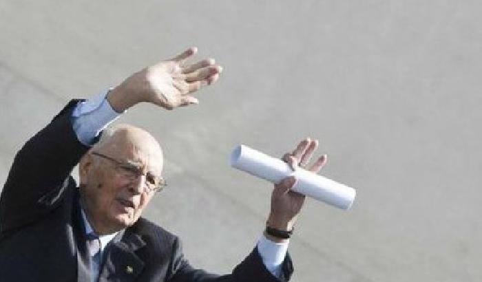 Caso Monti, Napolitano: nessun complotto, solo fumo