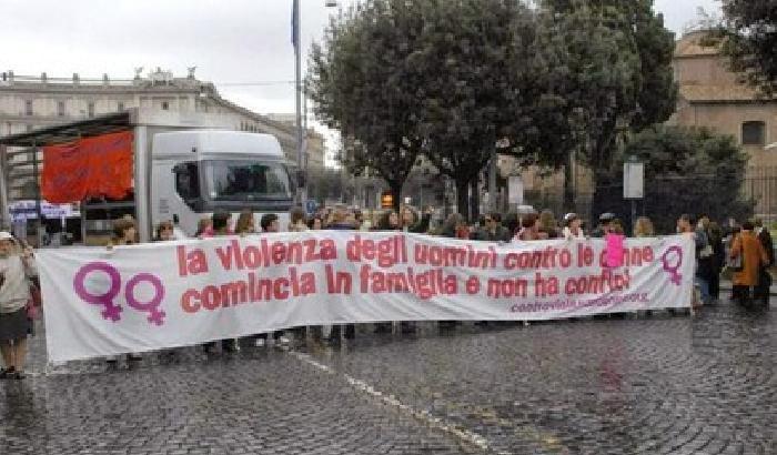 Violenza sulle donne: quando le parole fanno ancora più male