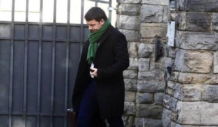 00D68C-NEWS_109111 Renzi, esordio da premier su Twitter