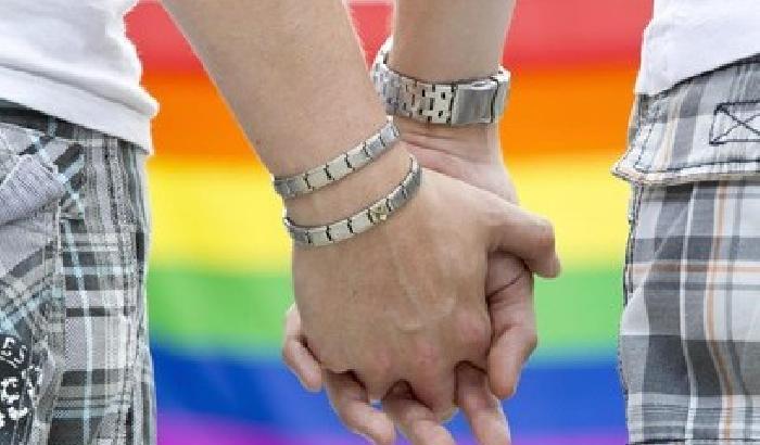 Proposta choc a Trento: togliete i figli agli omosessuali