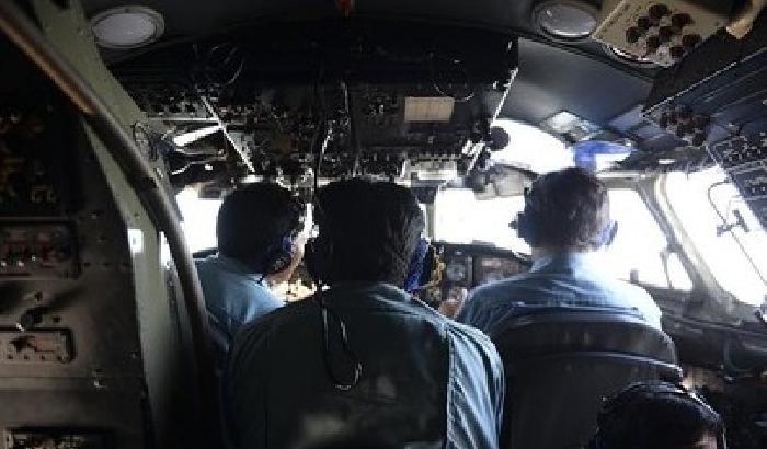 00D93B-NEWS_110688 Malaysia, l'aereo scomparso avrebbe voltato per 4 ore dopo la scomparsa