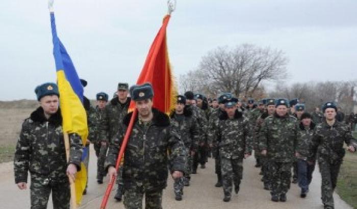 Crimea: 16mila militari cambiano divisa