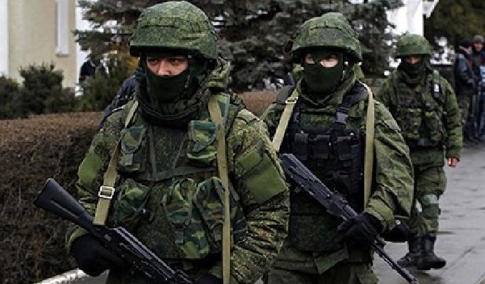 Crimea: assalto armato alla base di Belbek