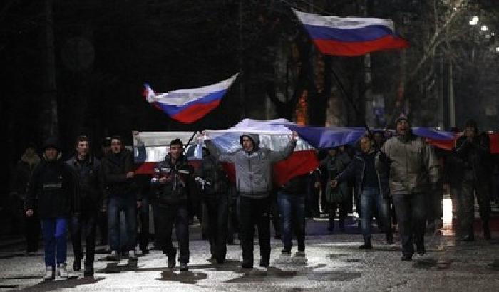 Ucraina: manifestazioni filorusse a Donetsk e Kharkiv