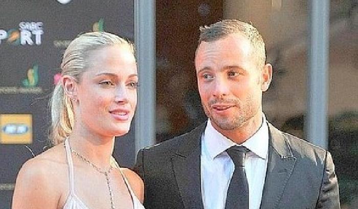 Sms di Reeva a Pistorius prima di morire: «A volte ho paura di te»