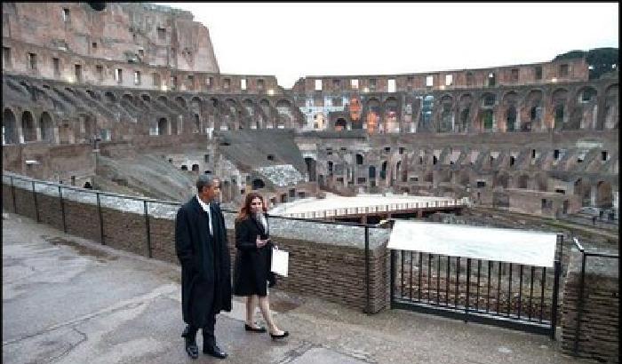 Obama in visita al Colosseo (con polemica)