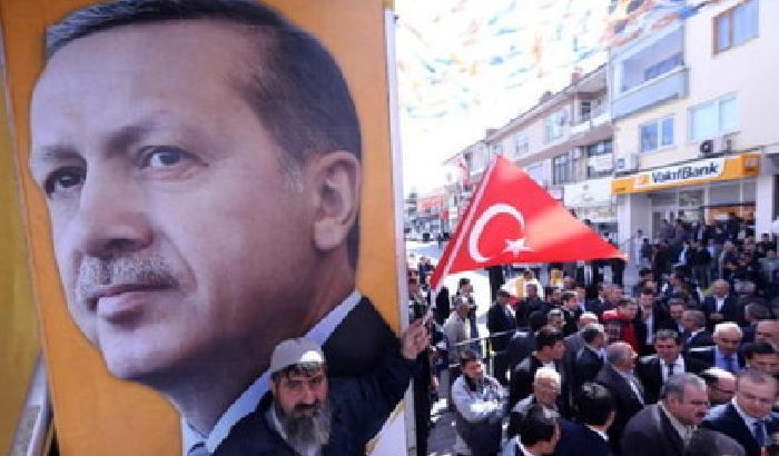 Il voto in Turchia mette alla prova Erdogan