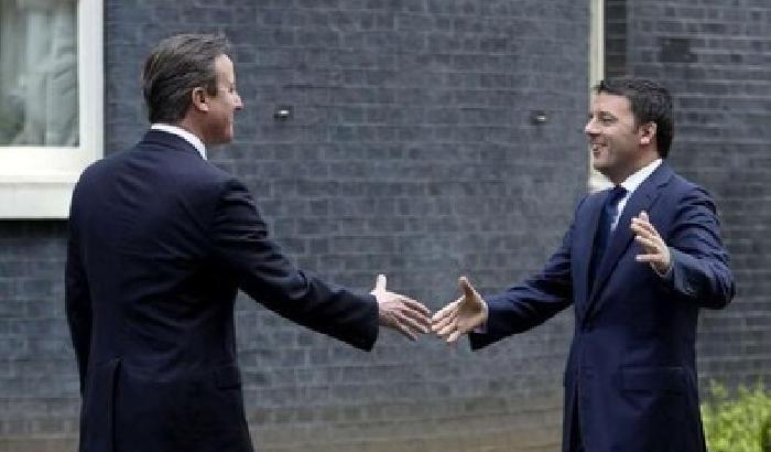 Cameron a Renzi: pieno sostegno all'Italia