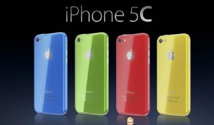 Italiani delusi dal neonato Iphone 5c da 8gb. E' un clone