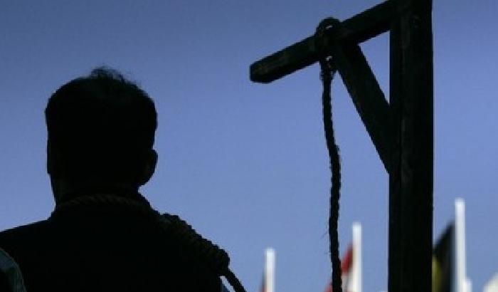 Iran: impiccato un 19enne condannato a morte quando era minorenne