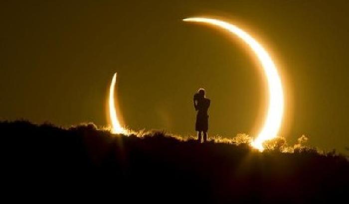 Il raro evento dell'eclissi solare antartica