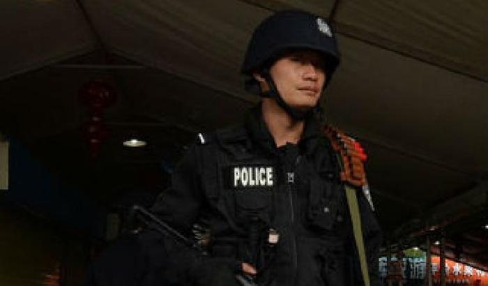 Cina, nuovo attentato in una stazione: 6 feriti