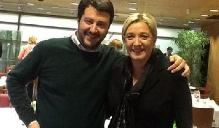 00E561-NEWS_118174 Salvini: giusto schierarsi con Le Pen