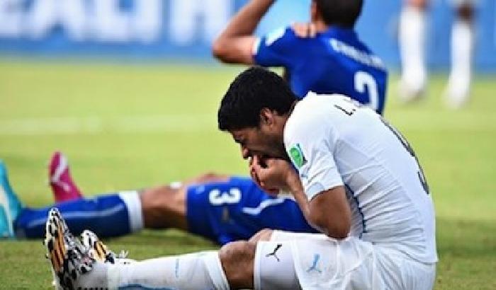 Suarez storia di un campione antisportivo