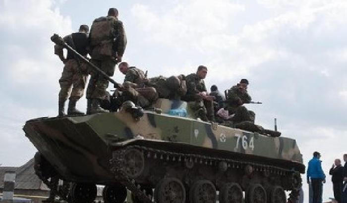 Ucraina: chiamata tra Merkel e Poroshenko per la pace