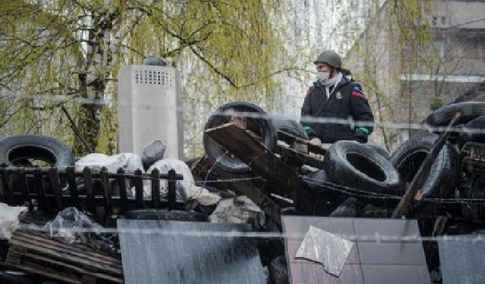 Raid aereo in Ucraina: morti 30 separatisti filorussi