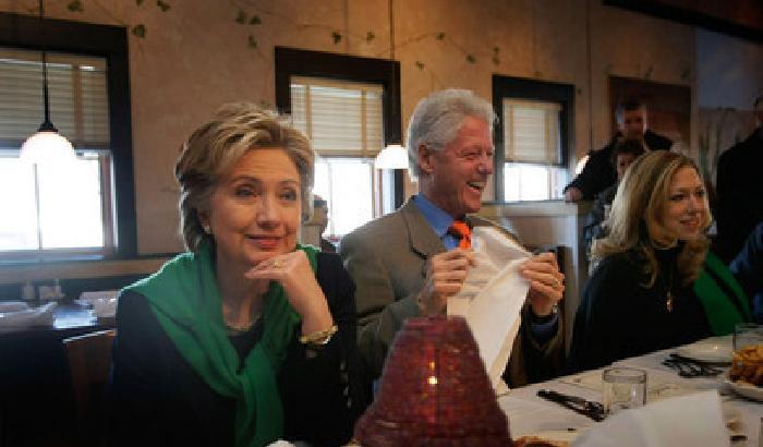 Paga 500mila dollari per pranzare con i Clinton