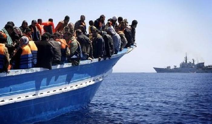 Emergenza Mediterraneo: a Pozzallo i funerali di 45 migranti