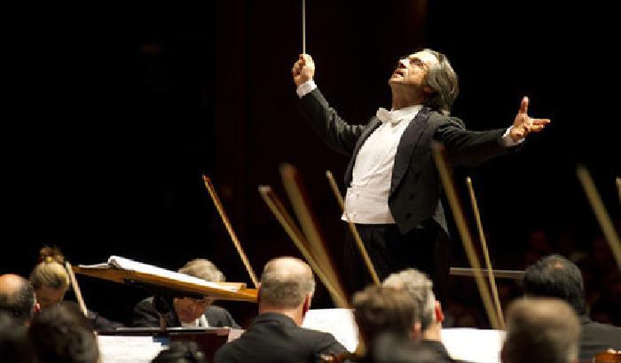 Riccardo Muti a sorpresa dirige un'orchestra di giovani in Calabria