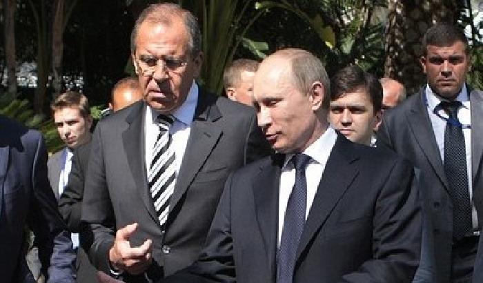 Ucraina: Putin minaccia, Lavrov rassicura