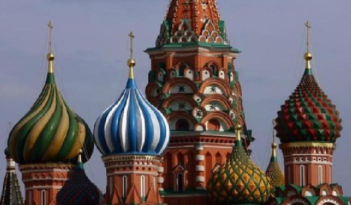 Medvedev: meno turisti russi in Europa per colpa dell'Ucraina