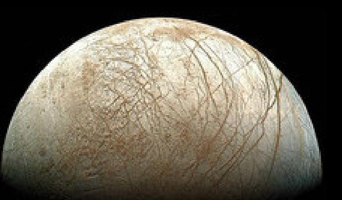 Europa: la luna ghiacciata di Giove è sempre più attiva