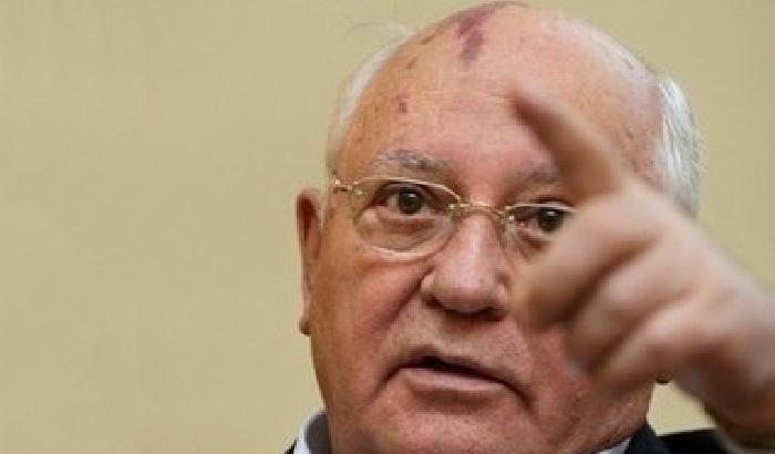 Gorbaciov, niente funerali di Stato? Il Cremlino: "Ancora non abbiamo deciso"