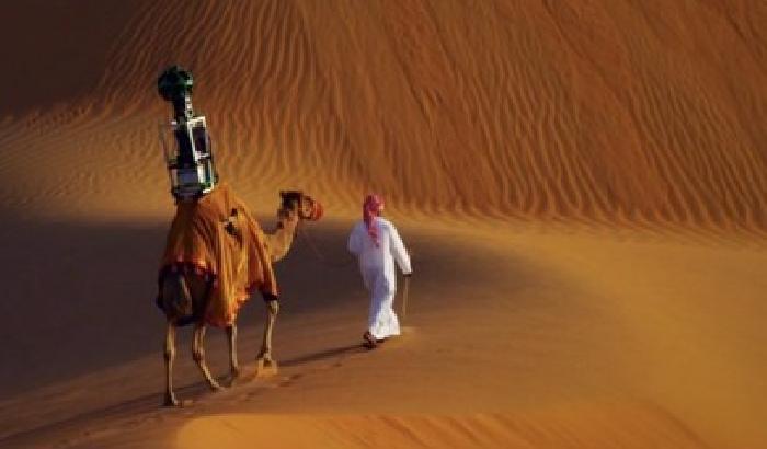 Google Street View sbarca nel deserto: sul cammello con la cam