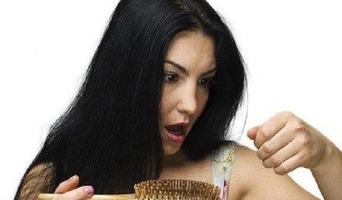 Ecco i cibi che fanno bene ai nostri capelli