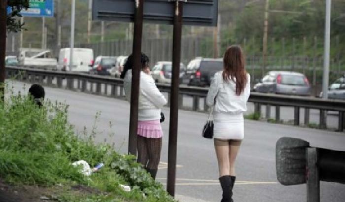 Prostituzione: la crisi arriva in strada e il riscatto delle schiave &egrave; pi&ugrave; difficile