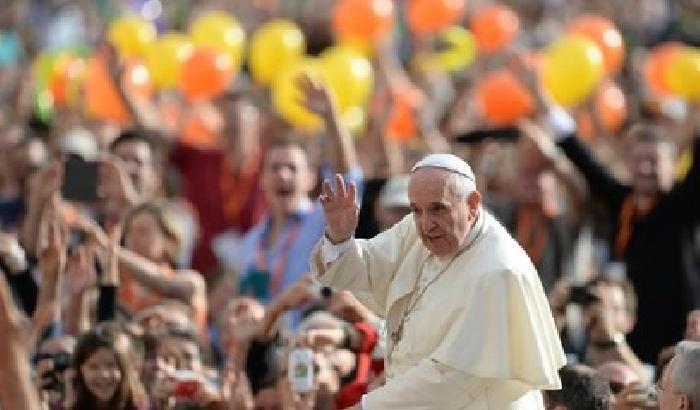 Il Papa: l'ergastolo è come la pena di morte