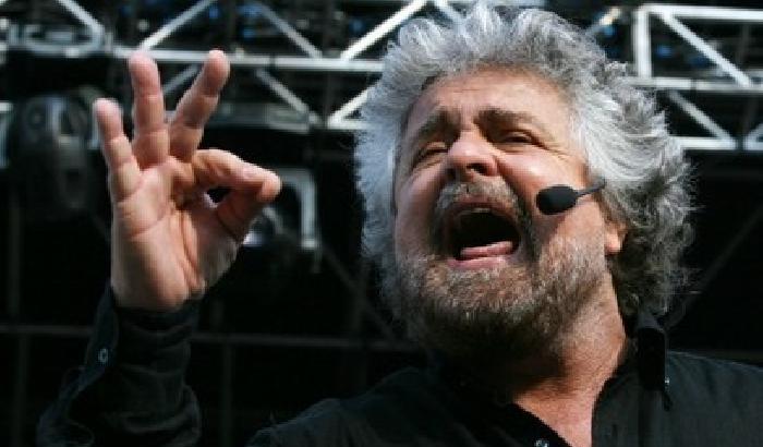 Stato-Mafia: Grillo lancia referendum su Napolitano