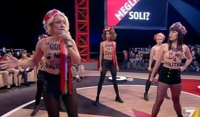 Le Femen contro il Papa ad Anno Uno: cosa ne pensate?