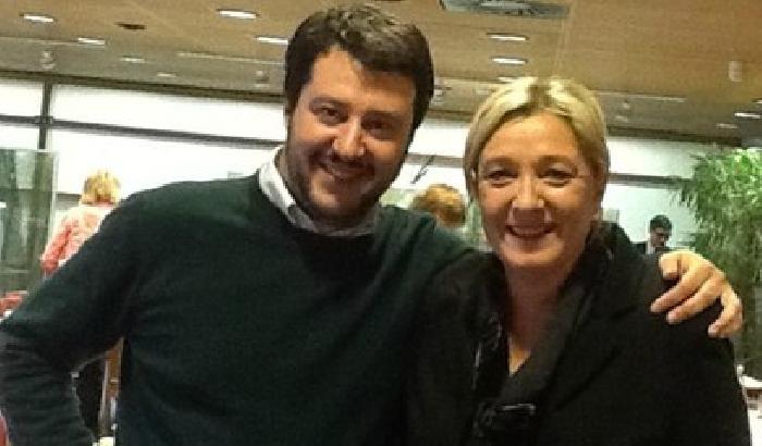 Marine Le Pen si è innamorata di Matteo Salvini